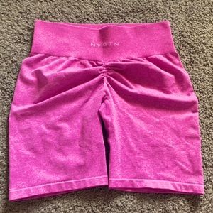 NVGTN scrunch shorts bubblegum pink